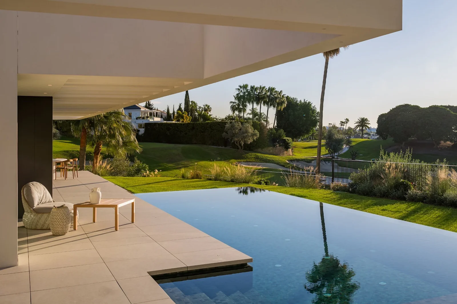 Frontline Golf Design Villa for Sale in Los Naranjos – Luxury Entertainment Home with Rooftop Cinema and Golf Access – photo 33
