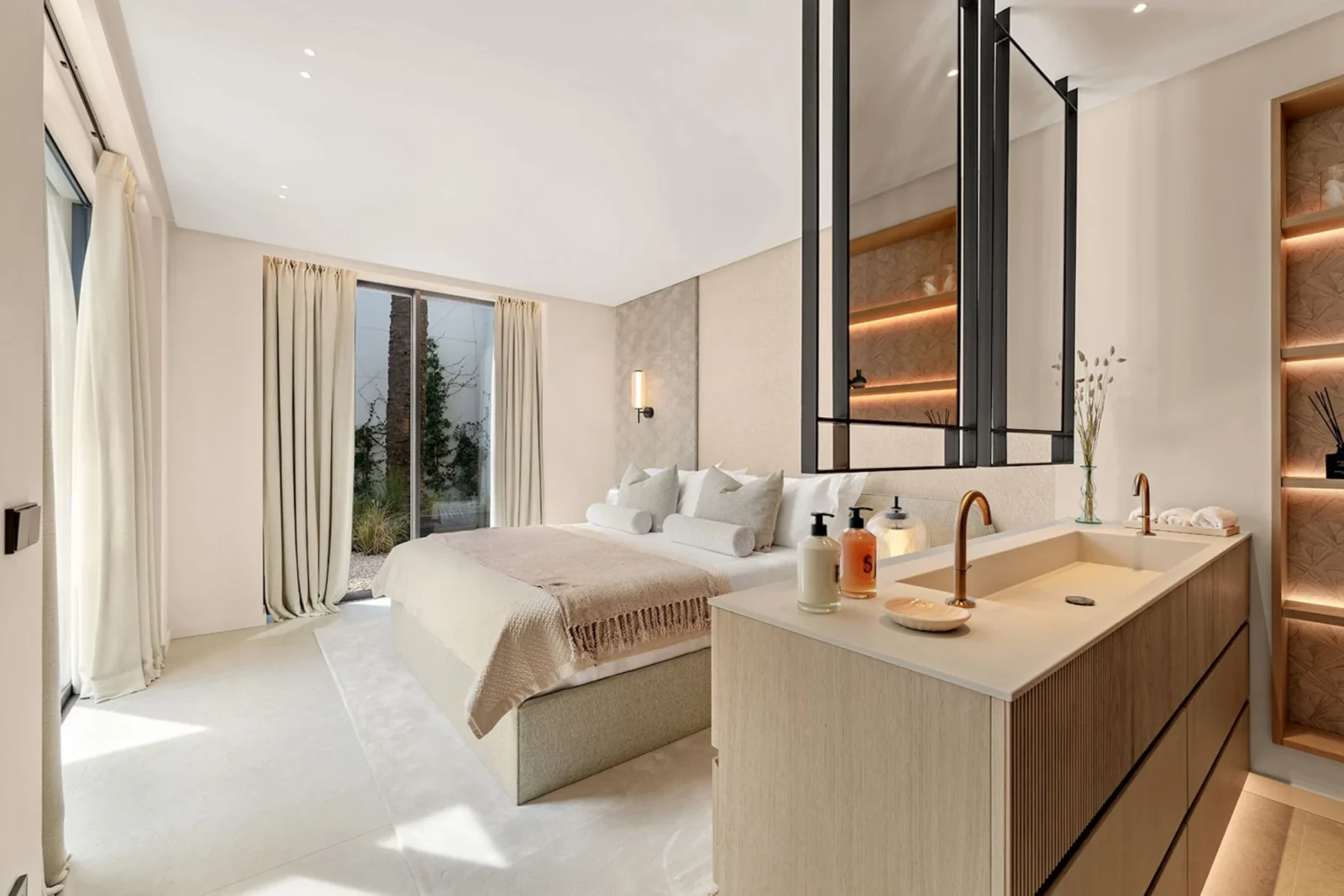 Frontline Golf Design Villa for Sale in Los Naranjos – Luxury Entertainment Home with Rooftop Cinema and Golf Access – photo 18