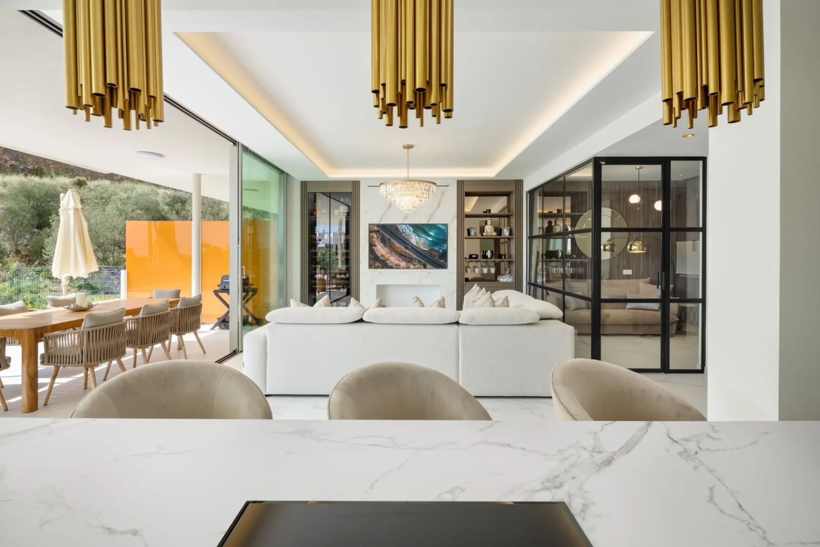 Luxury 3 Bedroom Apartment with Private Pool and Panoramic Sea Views in Reserva del Higuerón – photo 3
