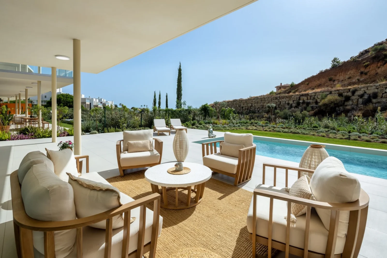 Luxury 3 Bedroom Apartment with Private Pool and Panoramic Sea Views in Reserva del Higuerón – photo 11