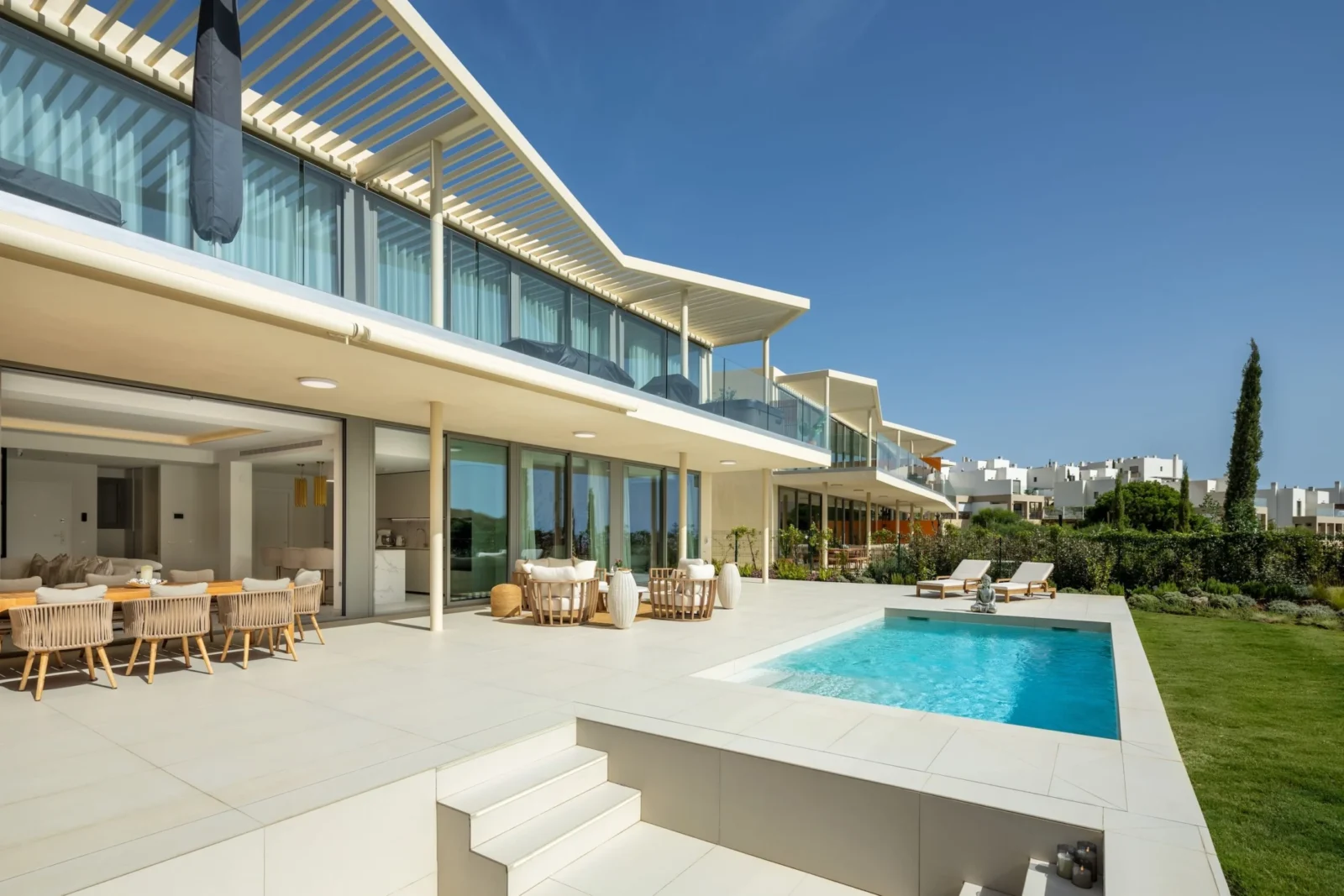 Luxury 3 Bedroom Apartment with Private Pool and Panoramic Sea Views in Reserva del Higuerón – photo 15