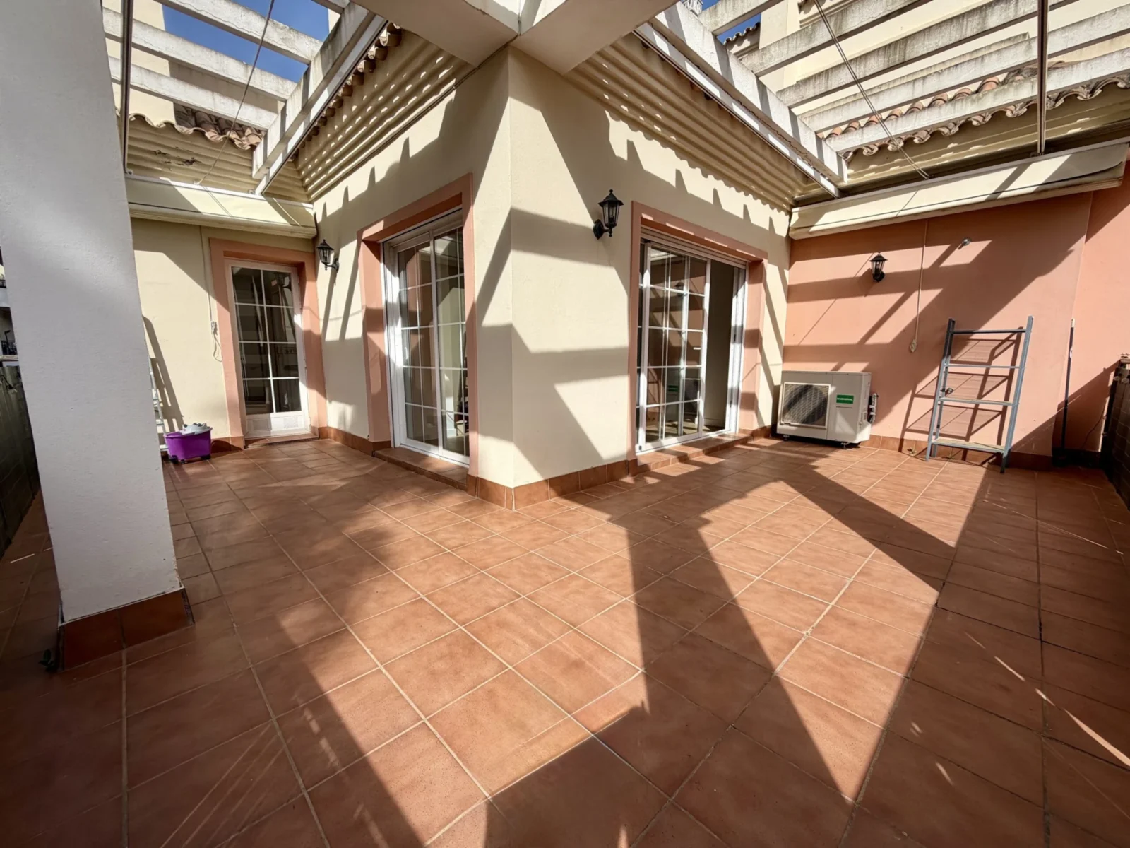 Spacious Top-Floor Apartment with Wraparound Terrace in River Garden, Nueva Andalucía – photo 10