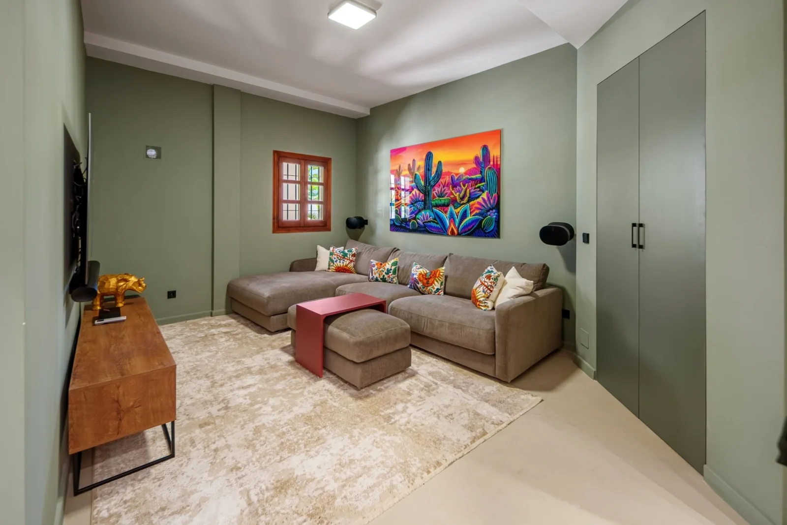 Luxury Beachside Townhouse for Sale on Marbella’s Golden Mile with Rooftop Sea Views – photo 32