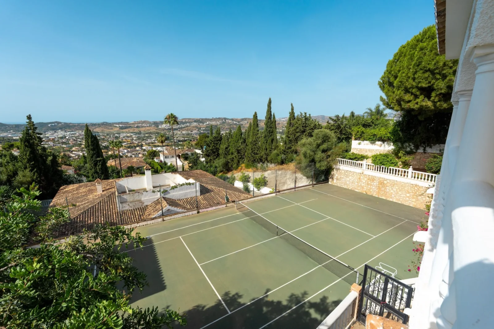 Luxury Family Villa with Panoramic Sea Views, Private Tennis Court & Guest Apartment in Sierrezuela, Mijas Costa – photo 32