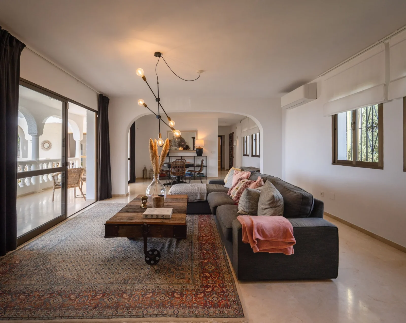 Luxury Family Villa with Panoramic Sea Views, Private Tennis Court & Guest Apartment in Sierrezuela, Mijas Costa – photo 4