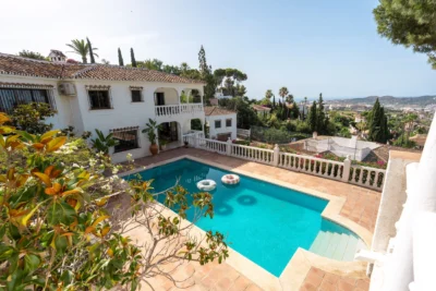Luxury Family Villa with Panoramic Sea Views, Private Tennis Court & Guest Apartment in Sierrezuela, Mijas Costa