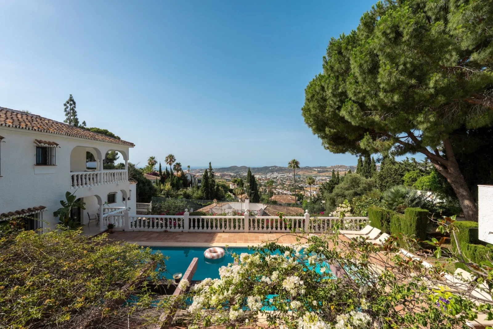 Luxury Family Villa with Panoramic Sea Views, Private Tennis Court & Guest Apartment in Sierrezuela, Mijas Costa – photo 34