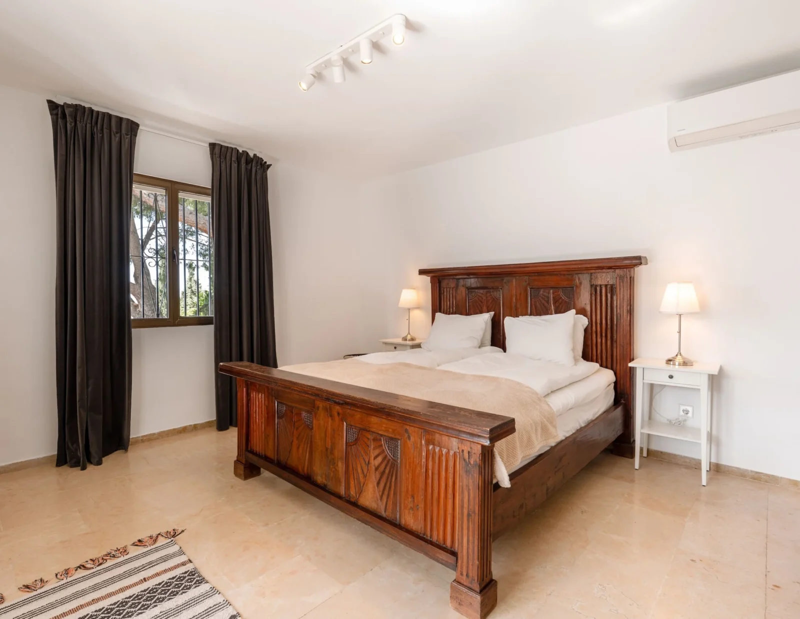 Luxury Family Villa with Panoramic Sea Views, Private Tennis Court & Guest Apartment in Sierrezuela, Mijas Costa – photo 10
