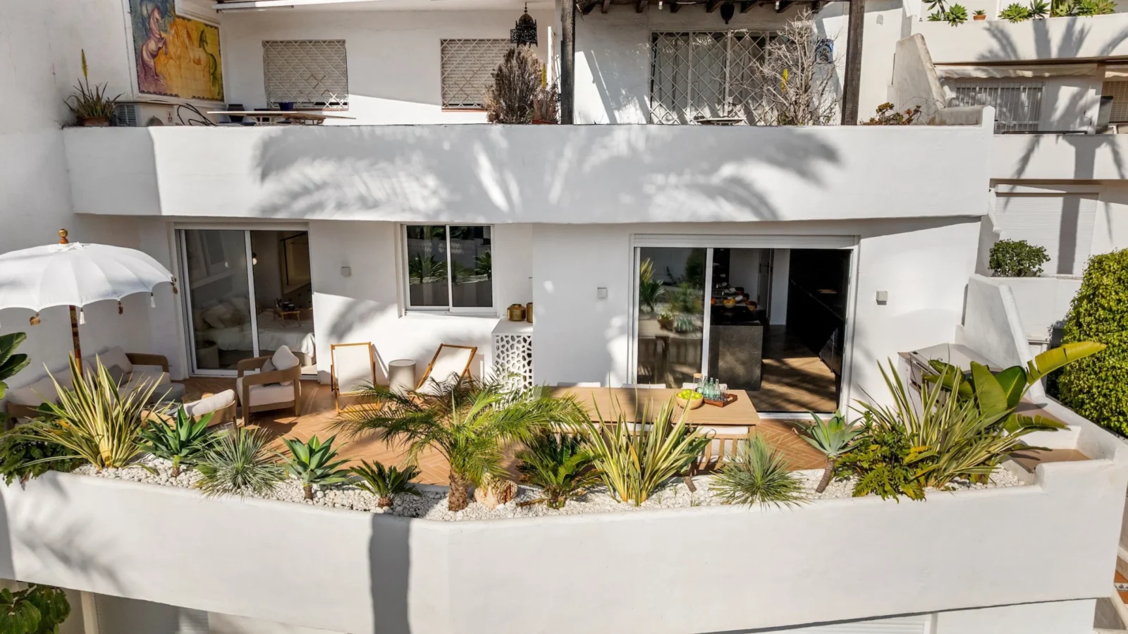 Elegant 3.5-Bedroom Apartment for Sale in Aloha, Marbella – photo 17